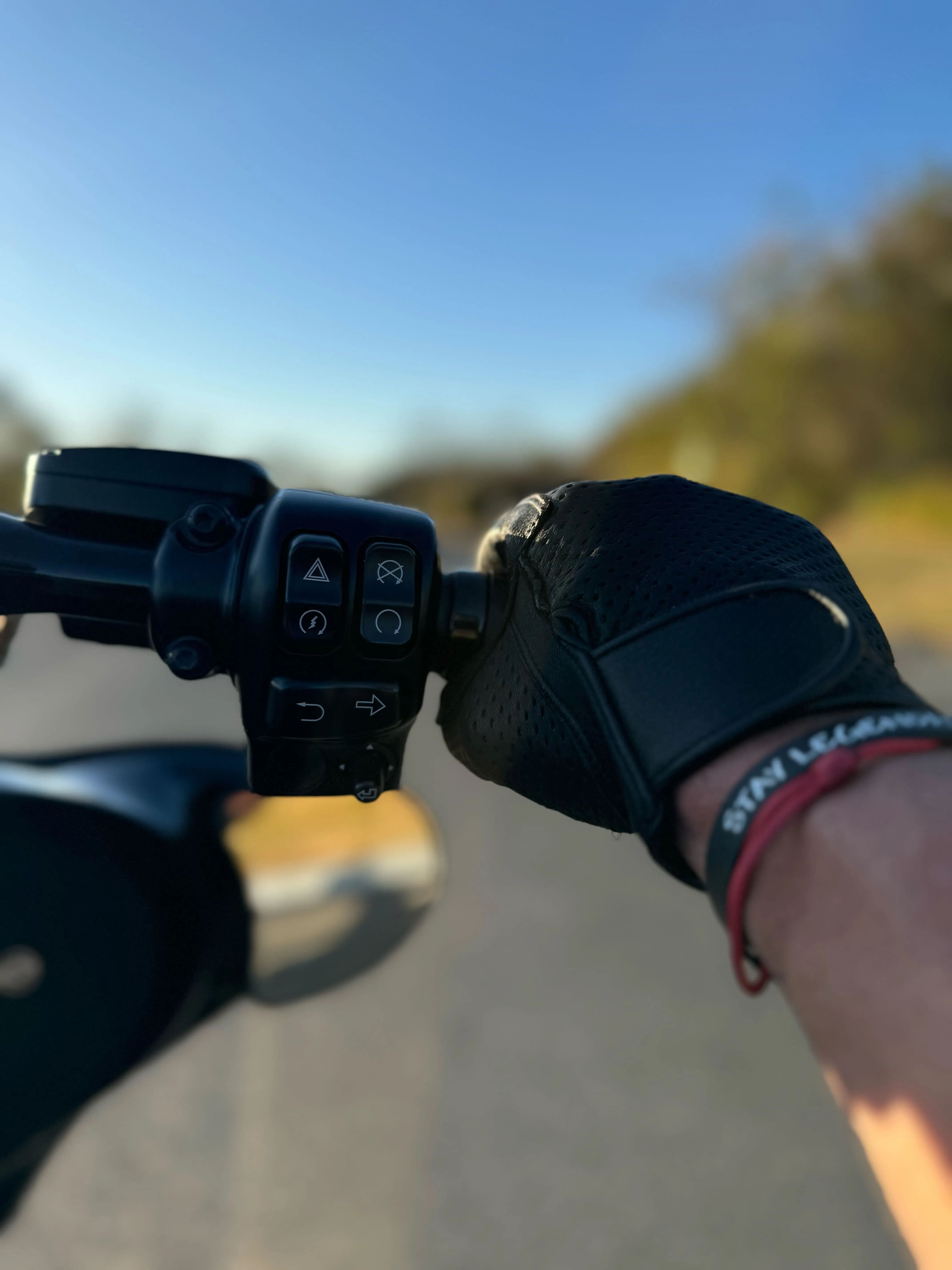 ILL DOZER Outseam Gloves - Image 4